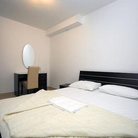 Apartments Anita Будва Екстер'єр фото