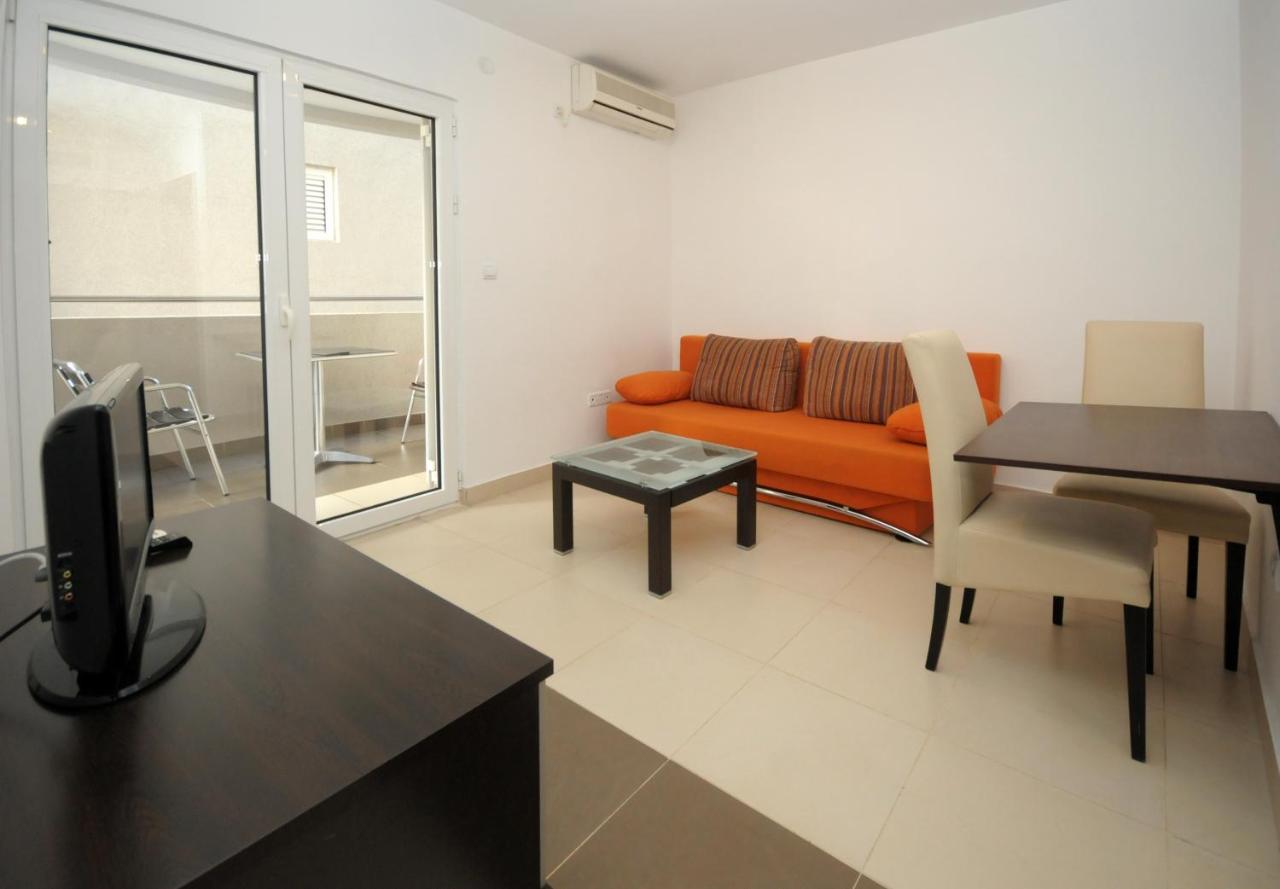 Apartments Anita Будва Екстер'єр фото