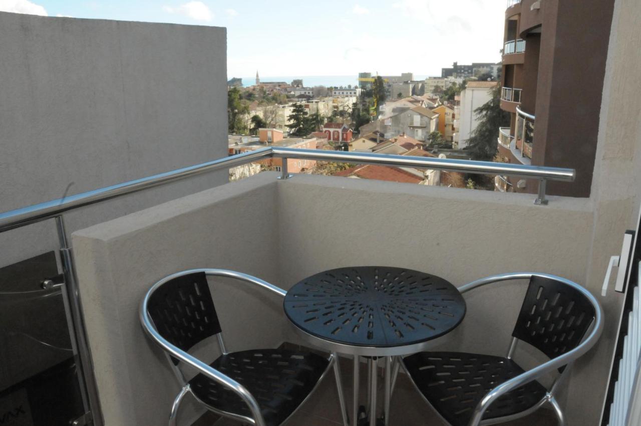 Apartments Anita Будва Екстер'єр фото