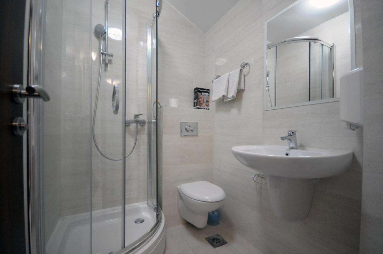 Apartments Anita Будва Екстер'єр фото