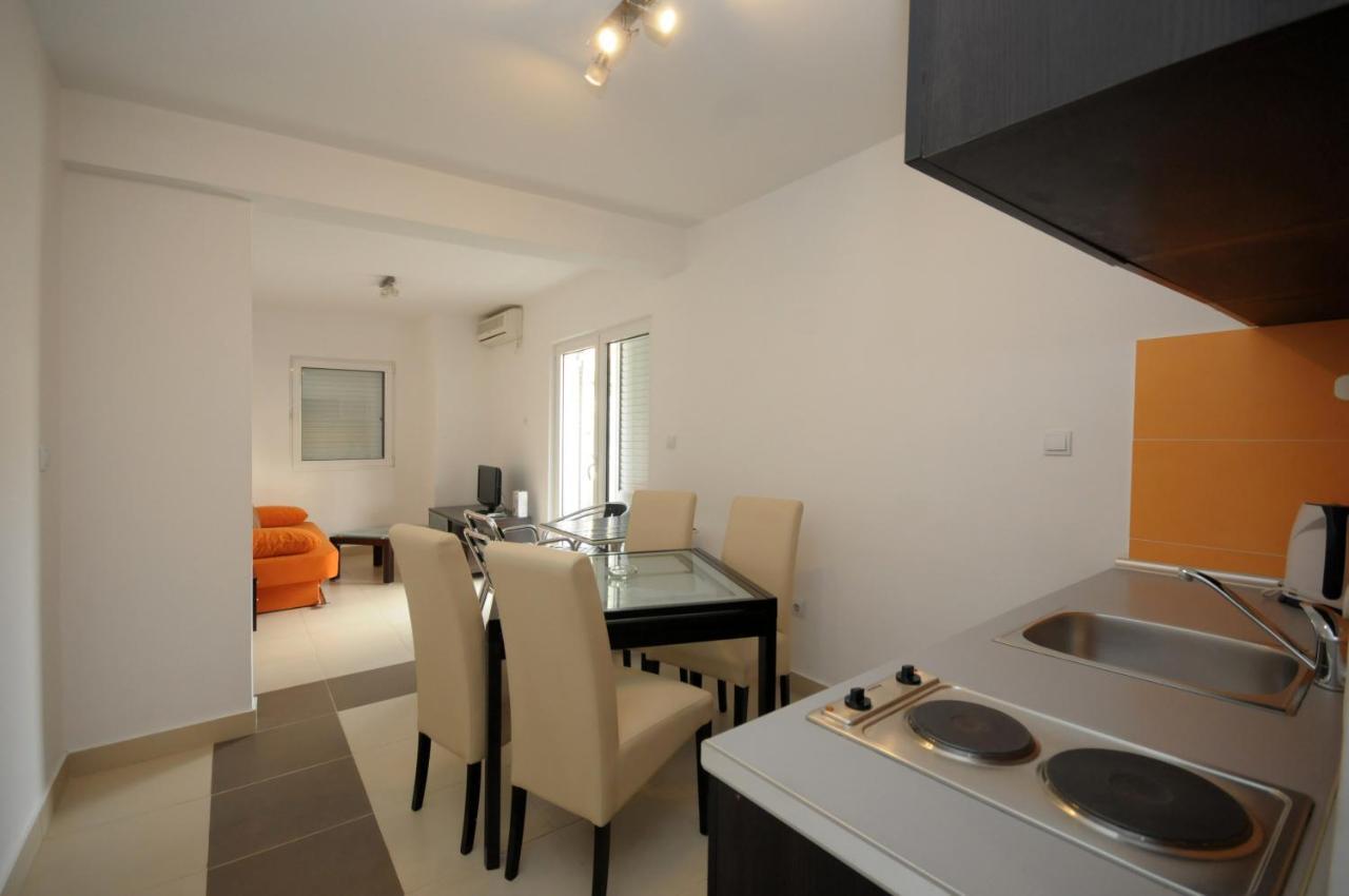 Apartments Anita Будва Екстер'єр фото
